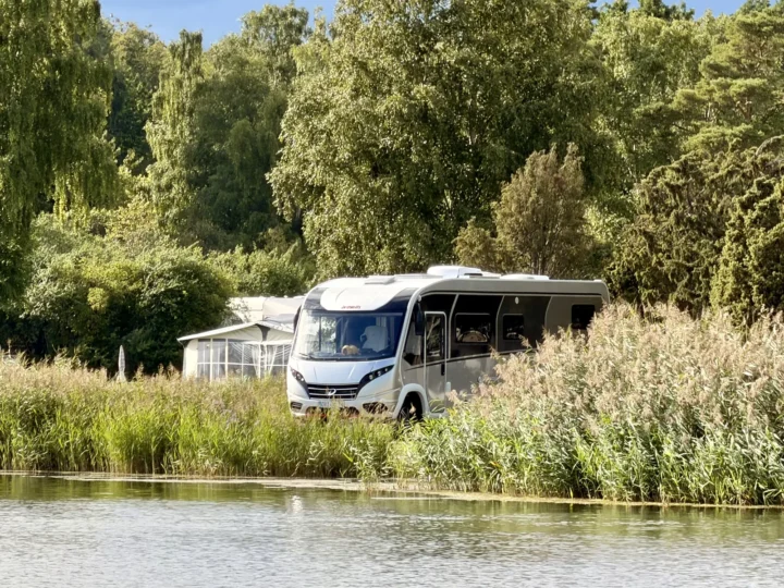 Dalskärs Camping in Bergkvara: ruhig am Binnensee